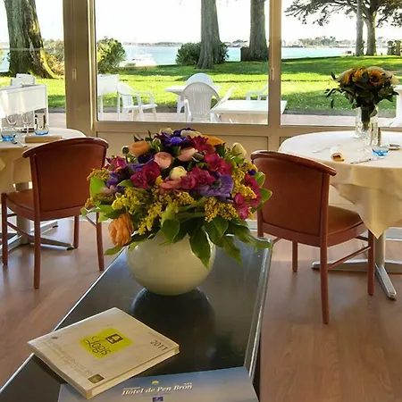 Hotel De Pen Bron 3*
